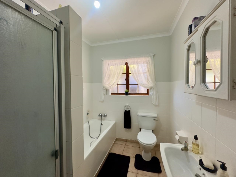 3 Bedroom Property for Sale in Stilbaai Wes Western Cape
